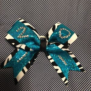 Keychain bow